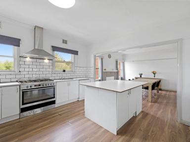 House For Sale - VIC - Hamilton - 3300 - Family home or investment opportunity  (Image 2)