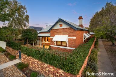 House For Sale - NSW - Wagga Wagga - 2650 - 'Dunolly'  (Image 2)