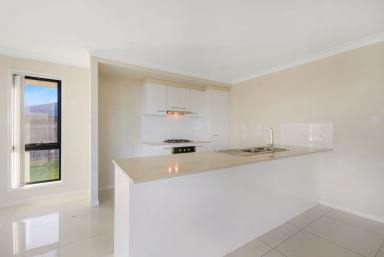 House For Lease - QLD - Wyreema - 4352 - Quiet Suburb Living for the Family!  (Image 2)