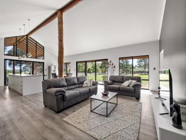Acreage/Semi-rural For Sale - WA - Burnside - 6285 - Creative retreat in the Countryside  (Image 2)