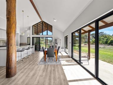 Acreage/Semi-rural For Sale - WA - Burnside - 6285 - Creative retreat in the Countryside  (Image 2)