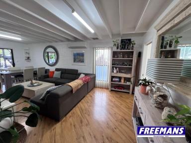 House For Sale - QLD - Kingaroy - 4610 - Dual living with fully self-contained granny flat  (Image 2)