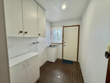House For Lease - NSW - Taree - 2430 - Spacious Three Bedroom Home with Golf Course Views  (Image 2)
