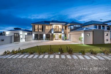 House For Sale - WA - Quinns Rocks - 6030 - Magnificent Coastal Residence With A Separate Modern 2 Bedroom Granny Flat  (Image 2)