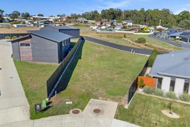 Residential Block For Sale - TAS - Park Grove - 7320 - Build Your Dream Home  (Image 2)