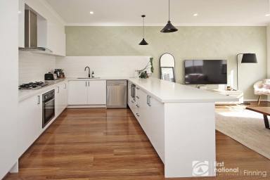 House For Lease - VIC - Cranbourne - 3977 - Beautifully Maintained & Ideally Located  (Image 2)