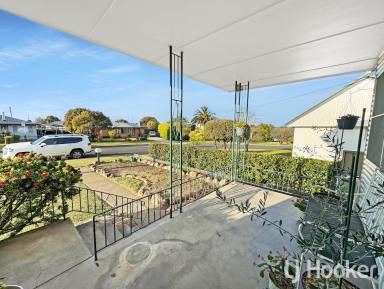 House For Sale - NSW - Inverell - 2360 - Endless Potential in Sought-After Ross Hill Location  (Image 2)