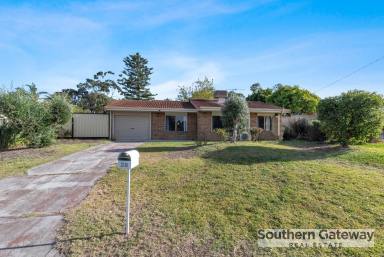 House For Sale - WA - South Lake - 6164 - PERFECTLY POSITIONED NEAR PARKS, FREEWAY & COAST  (Image 2)