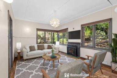 House For Sale - VIC - Healesville - 3777 - Healesville Cottage with Breathtaking Mountain Views  (Image 2)
