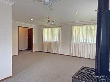 House For Sale - NSW - Tinonee - 2430 - Neat and Spacious Home in Sought-After Tinonee Village  (Image 2)