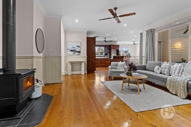 House For Sale - VIC - Somerville - 3912 - Family Excellence Wrapped in Timeless Charm  (Image 2)