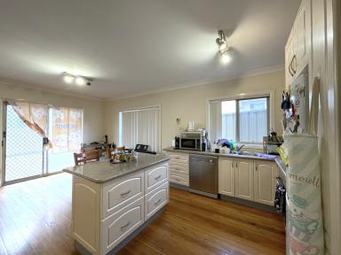 Unit For Sale - NSW - Gundagai - 2722 - Affordable with low maintenance.  (Image 2)