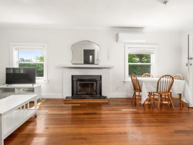 House For Sale - TAS - Swan Point - 7275 - WELCOME HOME!  (Image 2)