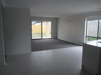 House For Lease - VIC - Eastwood - 3875 - 20 HOWITT AVENUE, EASTWOOD  (Image 2)