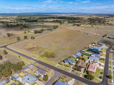 Residential Block For Sale - VIC - Rosedale - 3847 - Prime landholding opportunity in Rosedale  (Image 2)
