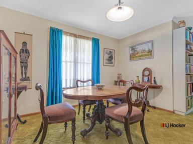 House Sold - VIC - Echuca - 3564 - Charming 3-Bedroom Classic with Big Backyard, Workshop & Family Warmth.  (Image 2)