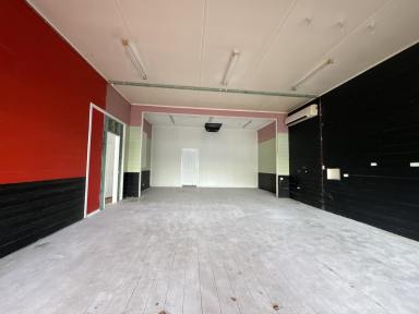 Retail For Lease - VIC - Casterton - 3311 - Double fronted shop  (Image 2)