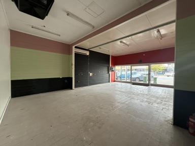 Retail For Lease - VIC - Casterton - 3311 - Double fronted shop  (Image 2)