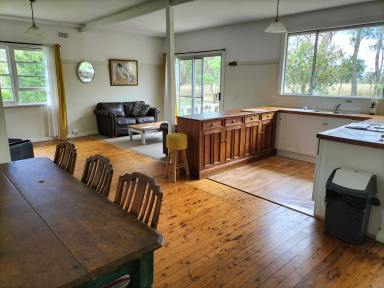 House Leased - NSW - Red Range - 2370 - Charming Rural Retreat!  (Image 2)