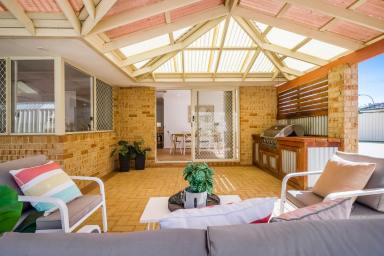 House For Sale - WA - Port Kennedy - 6172 - Exceptional Home with Pool & Workshop in an Ideal Location.  (Image 2)