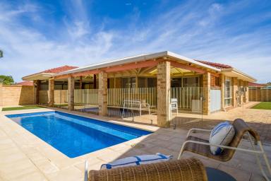 House For Sale - WA - Port Kennedy - 6172 - Exceptional Home with Pool & Workshop in an Ideal Location.  (Image 2)