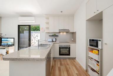 Townhouse For Sale - QLD - Cooroy - 4563 - Light-Filled Unit, Walk to Cooroy  (Image 2)