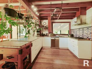 House For Sale - TAS - Lachlan - 7140 - Expansive Family Home  (Image 2)