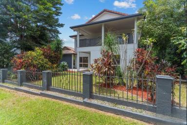 House For Lease - QLD - Mount Sheridan - 4868 - MASSIVE FAMILY HOME - SPLIT LEVEL  (Image 2)