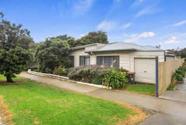 House For Sale - VIC - Apollo Bay - 3233 - SEIZE THE OPPORTUNITY  (Image 2)
