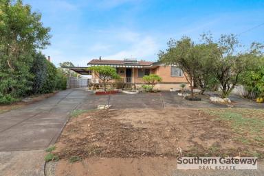 House For Sale - WA - Orelia - 6167 - SOLID STARTER OR INVESTMENT WITH LOADS OF POTENTIAL!  (Image 2)
