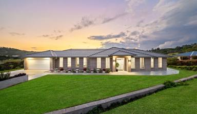 House For Sale - QLD - Chatsworth - 4570 - Luxurious Country Living  (Image 2)