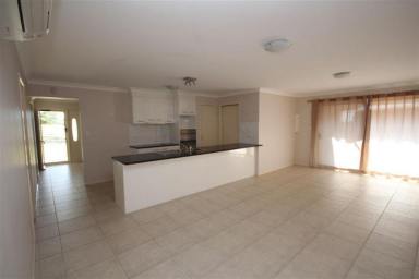 House For Lease - NSW - Tenterfield - 2372 - FOR RENT  (Image 2)