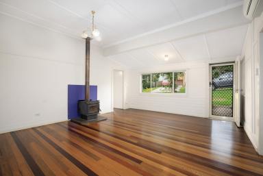 House For Sale - NSW - Dorrigo - 2453 - 1011sqm Block with Rear Lane Access and a Spacious Charming Home  (Image 2)