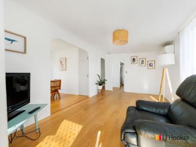 House For Sale - NSW - Batehaven - 2536 - Welcome to Your South Coast Holiday Escape......Prime location with direct beach access!  (Image 2)