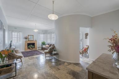 House For Sale - NSW - Kyogle - 2474 - BEAUTIFULLY RENOVATED 1950'S HOME  (Image 2)