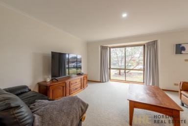 House For Lease - VIC - Horsham - 3400 - Luxurious Living in West Location  (Image 2)