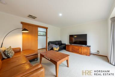 House For Lease - VIC - Horsham - 3400 - Luxurious Living in West Location  (Image 2)