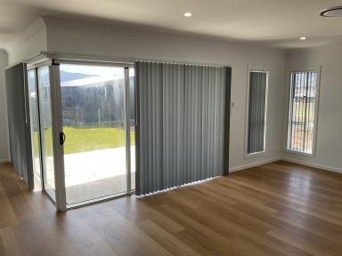 House For Lease - NSW - Tamworth - 2340 - STYLISH FOUR BEDROOM HOME IN MOORE CREEK  (Image 2)
