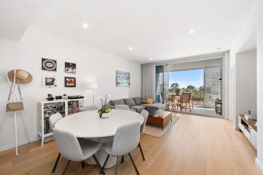 Apartment For Sale - WA - Rockingham - 6168 - Azure Thing Going On  (Image 2)