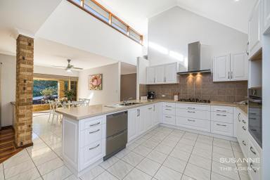 House For Sale - WA - Lesmurdie - 6076 - Modern Comfort and Versatile Family Living  (Image 2)