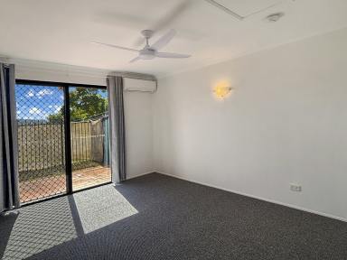 Studio For Lease - QLD - Newtown - 4350 - Modern Studio Close to the City  (Image 2)