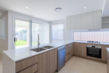 House Leased - NSW - Orange - 2800 - Brand New Spacious 4 Bedroom House $650/week  (Image 2)