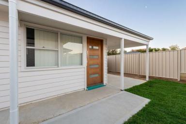 Flat For Lease - NSW - Orange - 2800 - Brand New 2 Bedroom House $400/week  (Image 2)