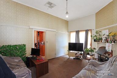 House For Sale - VIC - Horsham - 3400 - Calling all Investors.  (Image 2)