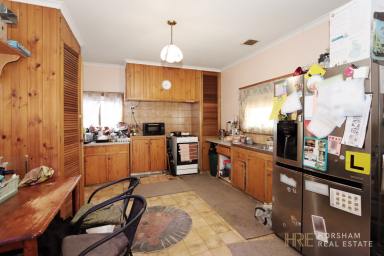 House For Sale - VIC - Horsham - 3400 - Calling all Investors.  (Image 2)