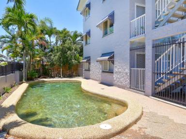 Unit For Lease - QLD - Manunda - 4870 - CONVENIENT LOCATION!  (Image 2)