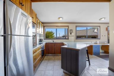 House Sold - VIC - Stawell - 3380 - Spacious Family Living with So Many Options  (Image 2)