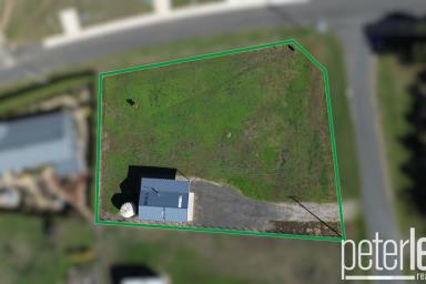 House For Sale - TAS - Swansea - 7190 - Coastal Charm Meets Endless Potential in Swansea  (Image 2)