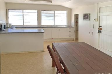 House For Sale - QLD - Longreach - 4730 - First Home Buyers Alert!  (Image 2)