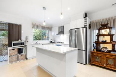 House For Sale - VIC - Kangaroo Flat - 3555 - Modern Comfort and Convenience in Prime Location!  (Image 2)
